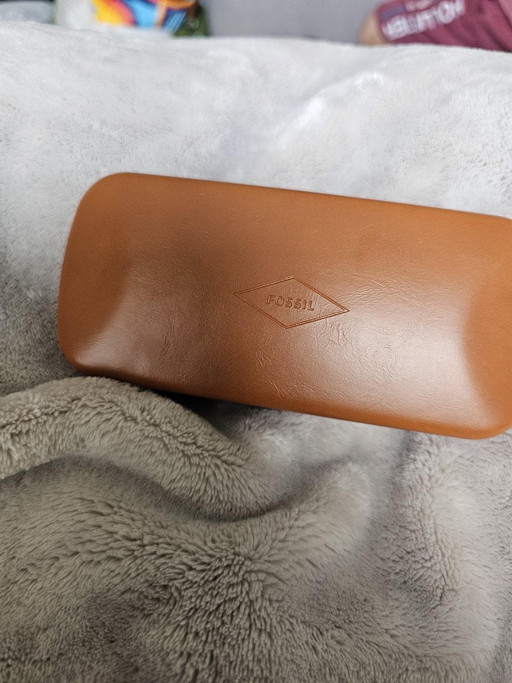 Fossil clamshell eyeglasses Or Sunglasses case